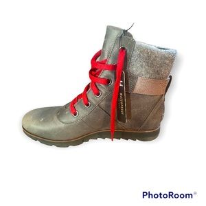 SOREL Harlow Conquest Boot- NWT- Size 9-Color:Quarry *in box & brand new